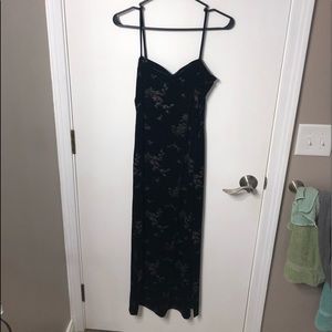 Chelsey Velvet Maxi Dress